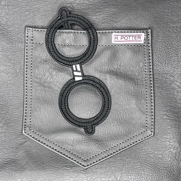 Harry Potter Gryffindor Loungefly Wizard Zip Top Large Tote - Picture 4 of 11